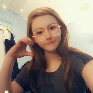 Meet your Posher, Aliya